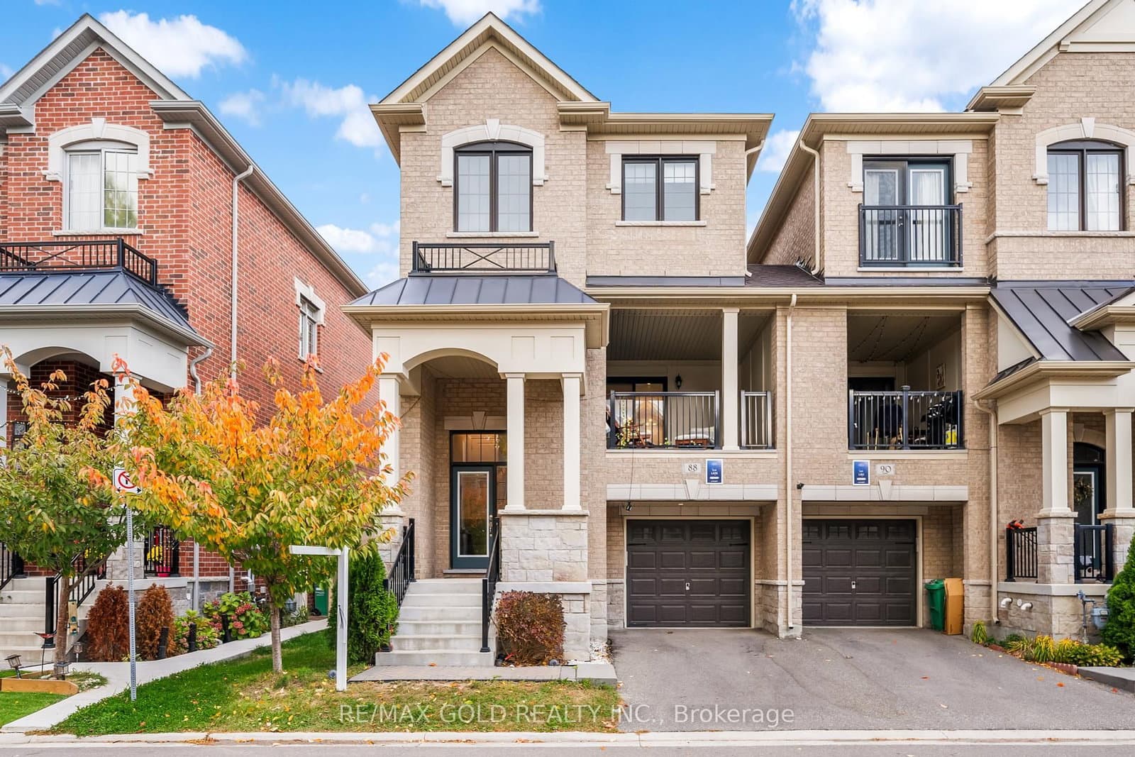 88 Oakmore Lane