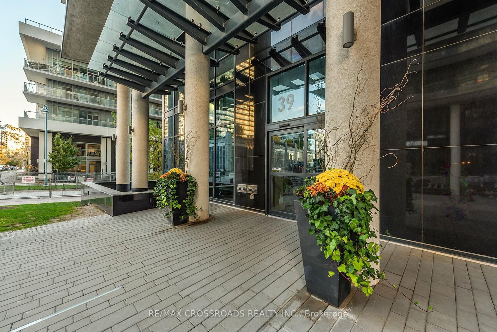39 Annie Craig Drive, Unit 216