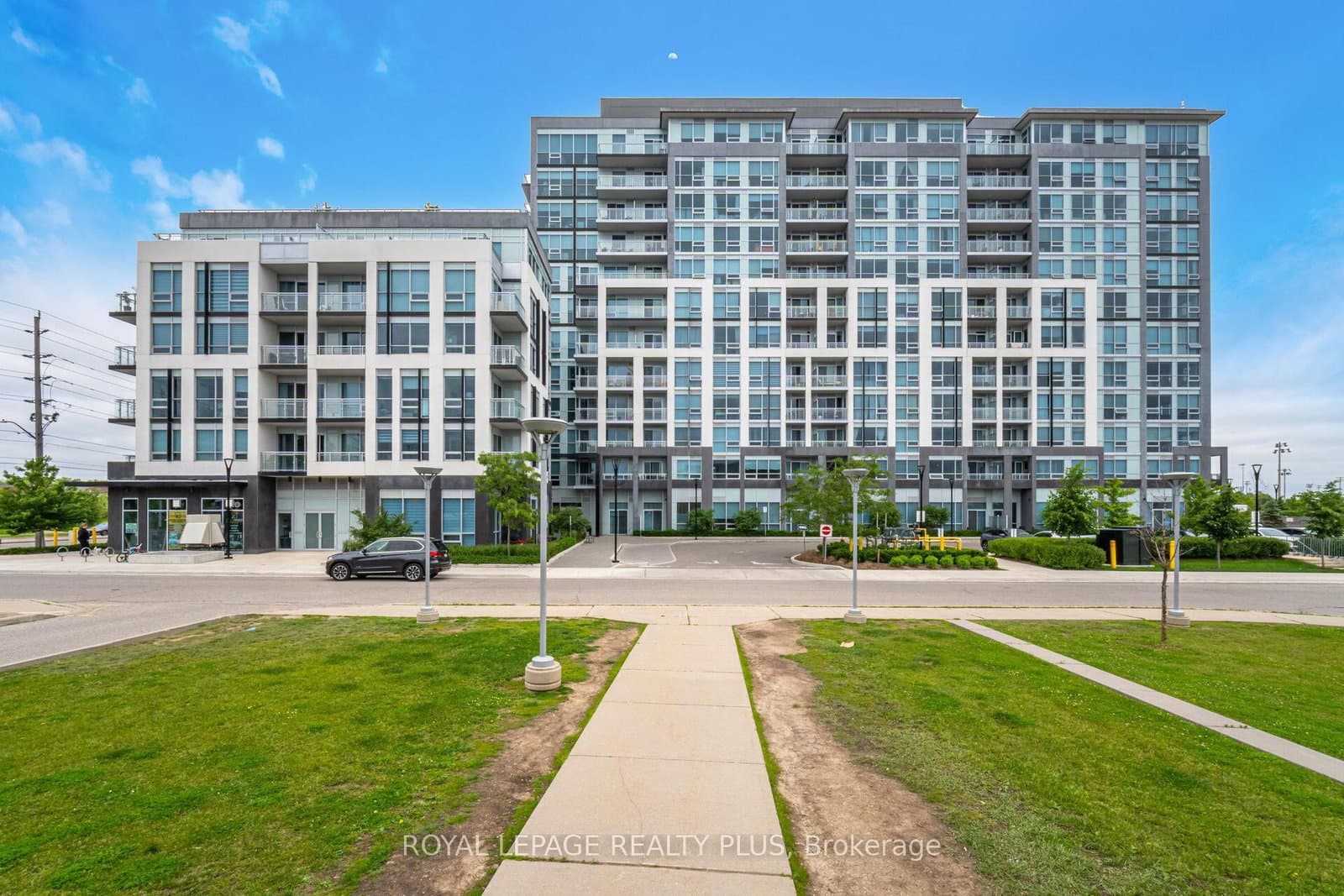 1050 Main Street E, Unit 620