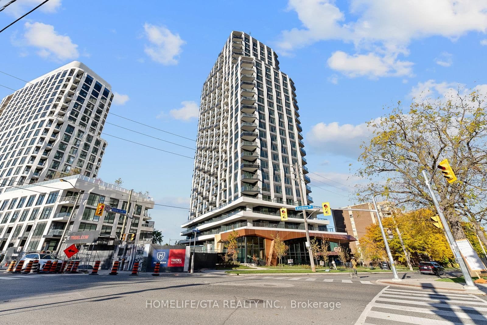 60 Central park roadway, Unit 813