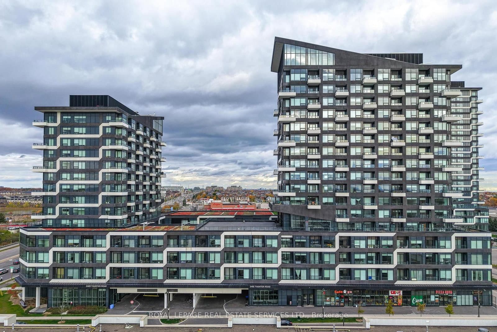 2489 Taunton Road, Unit 414