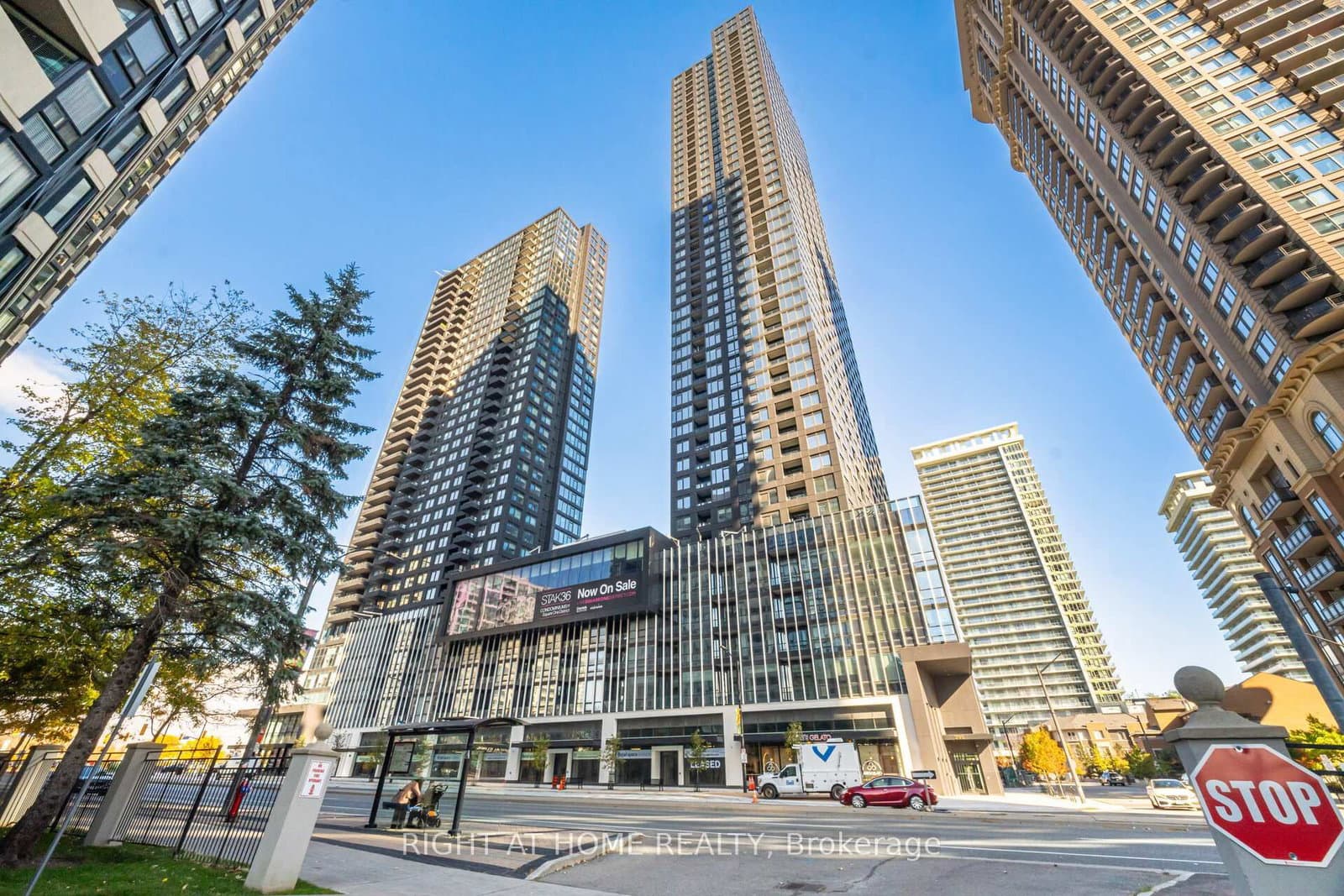 395 Square One Drive, Unit 3212