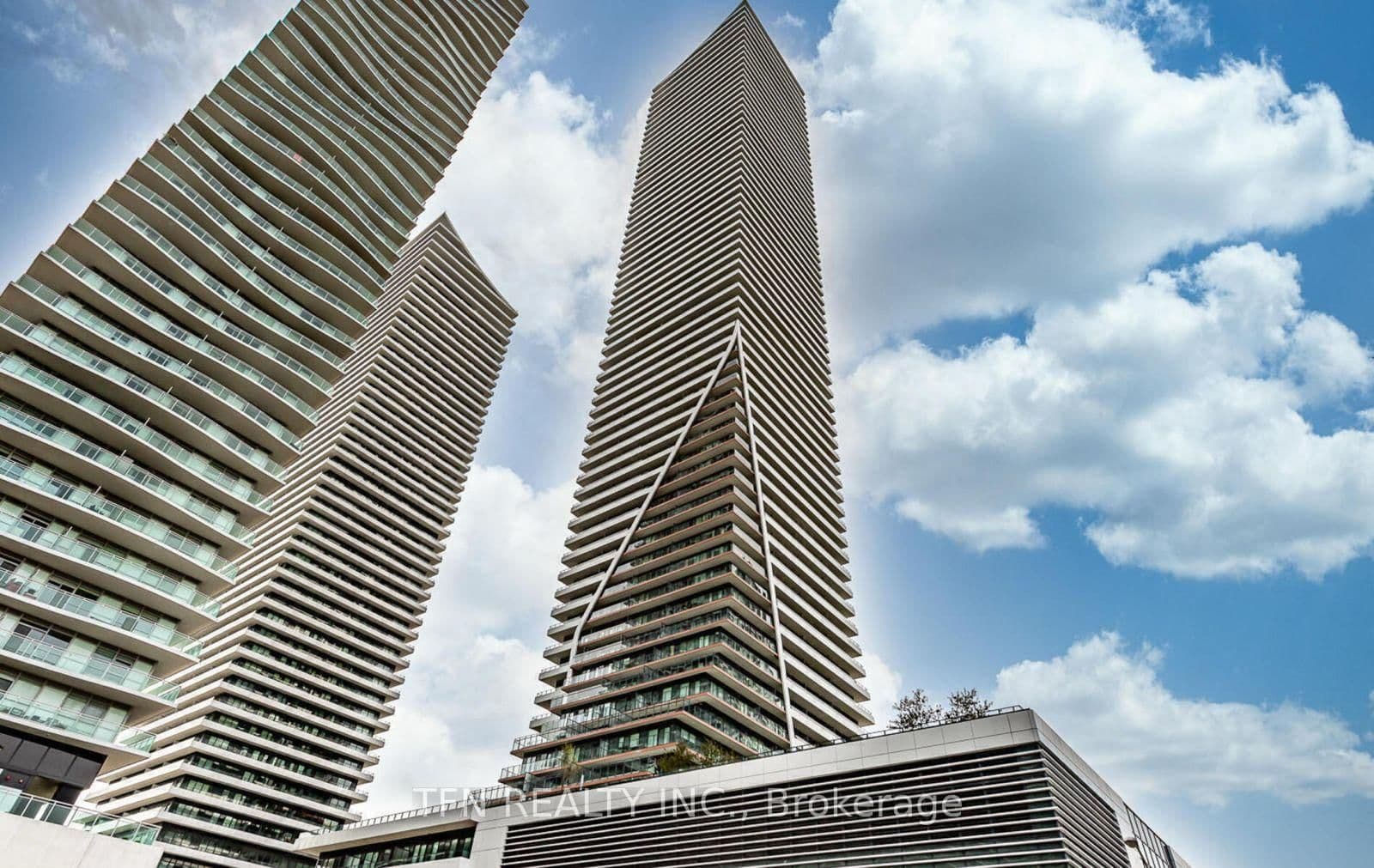 #2722 - 30 Shore Breeze Drive