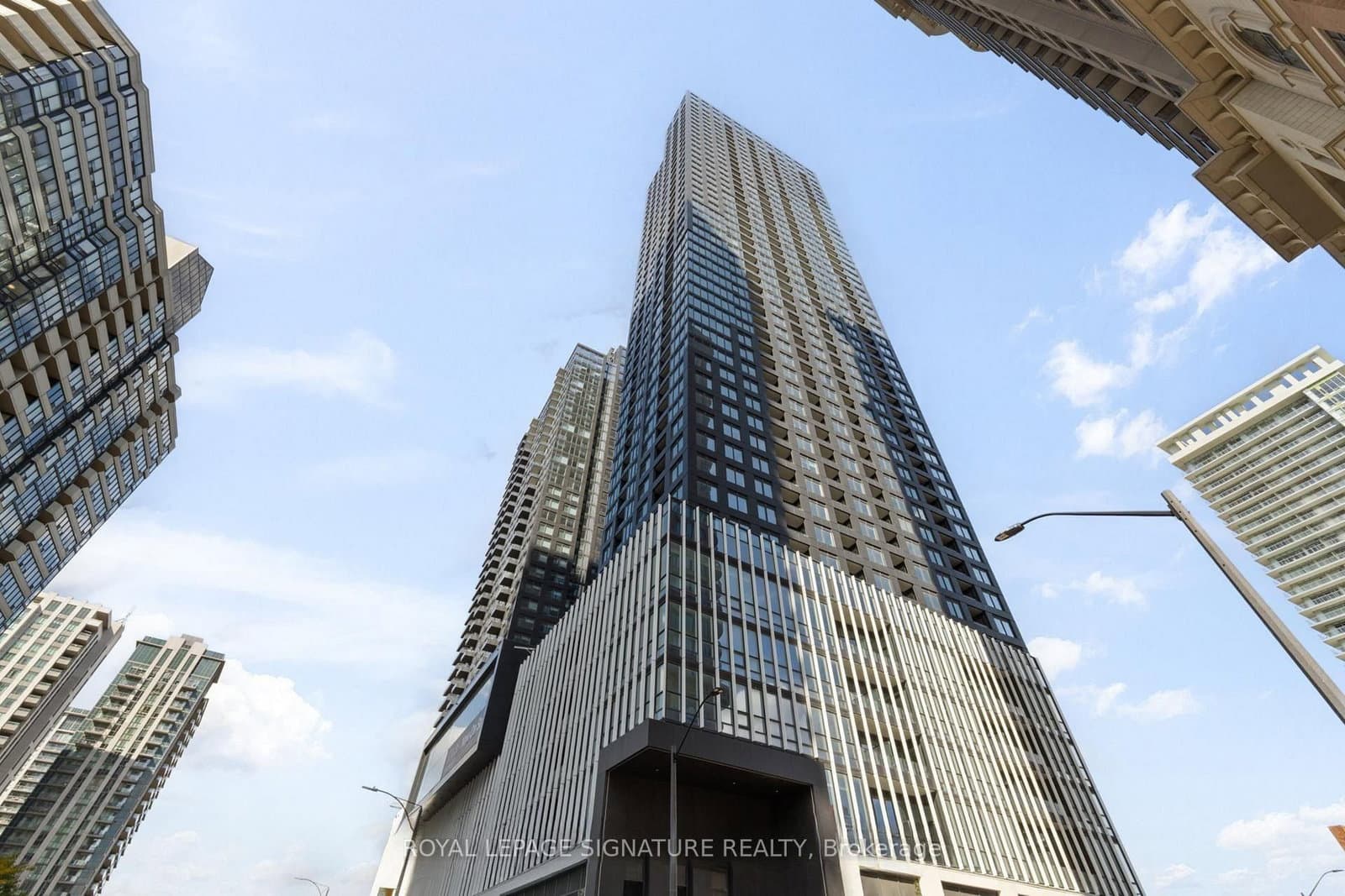 395 Square One Drive, Unit 4106