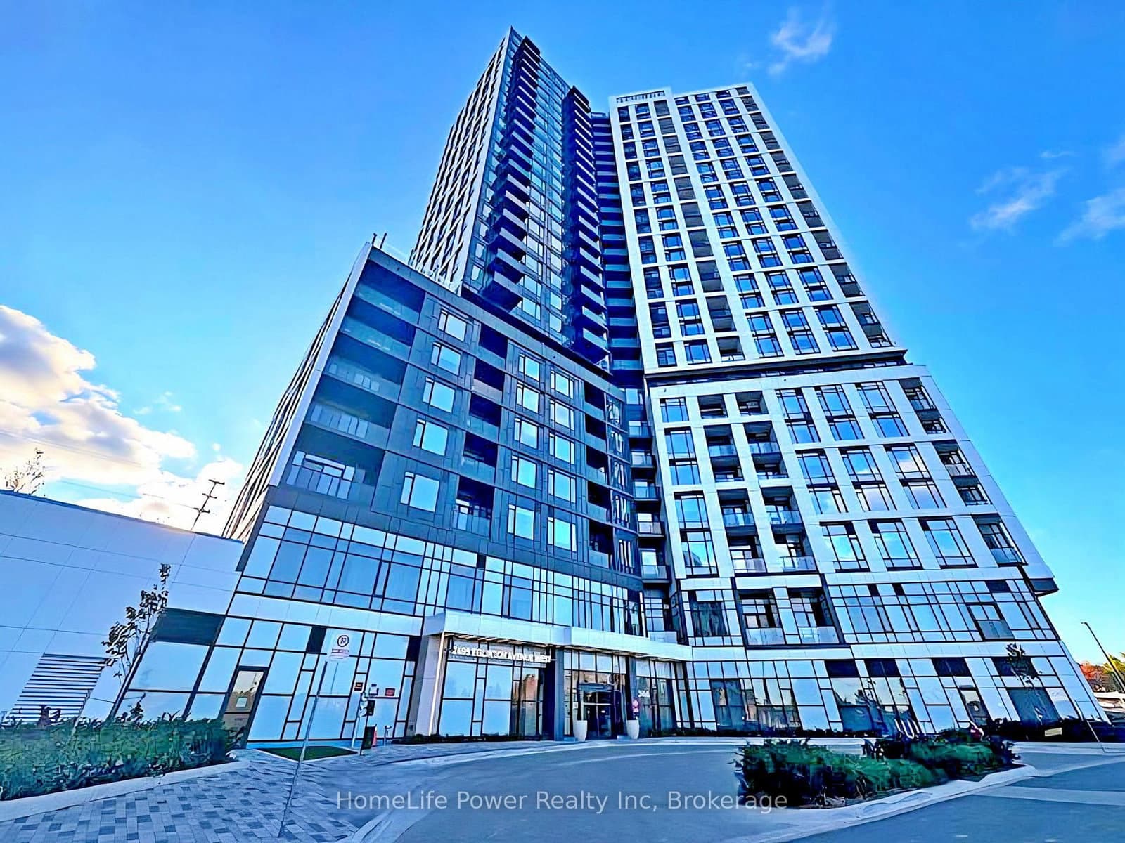2495 Eglinton Avenue W, Unit 1902