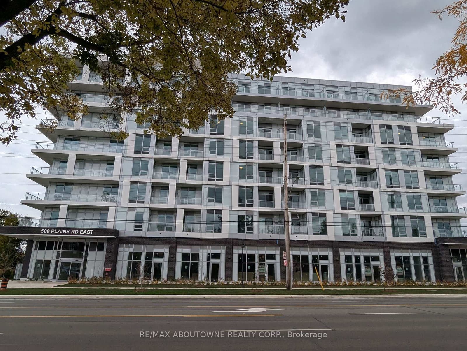 500 Plains Road E, Unit PH 05
