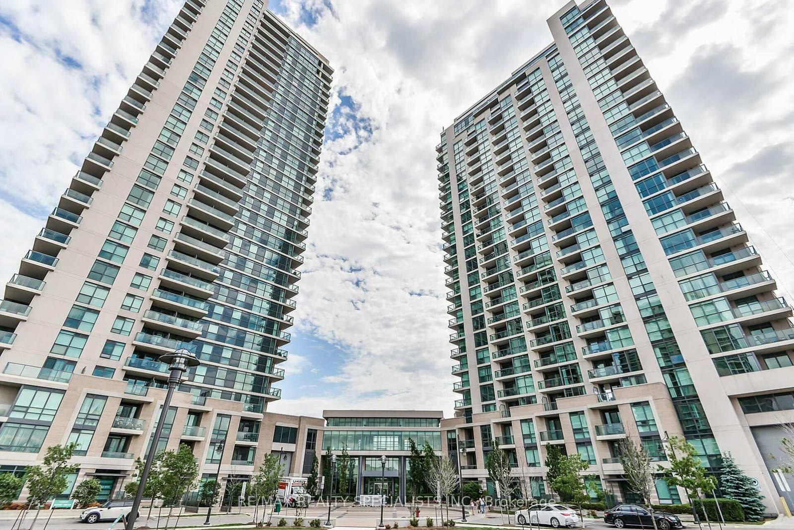 #1609 - 235 Sherway Gardens Road