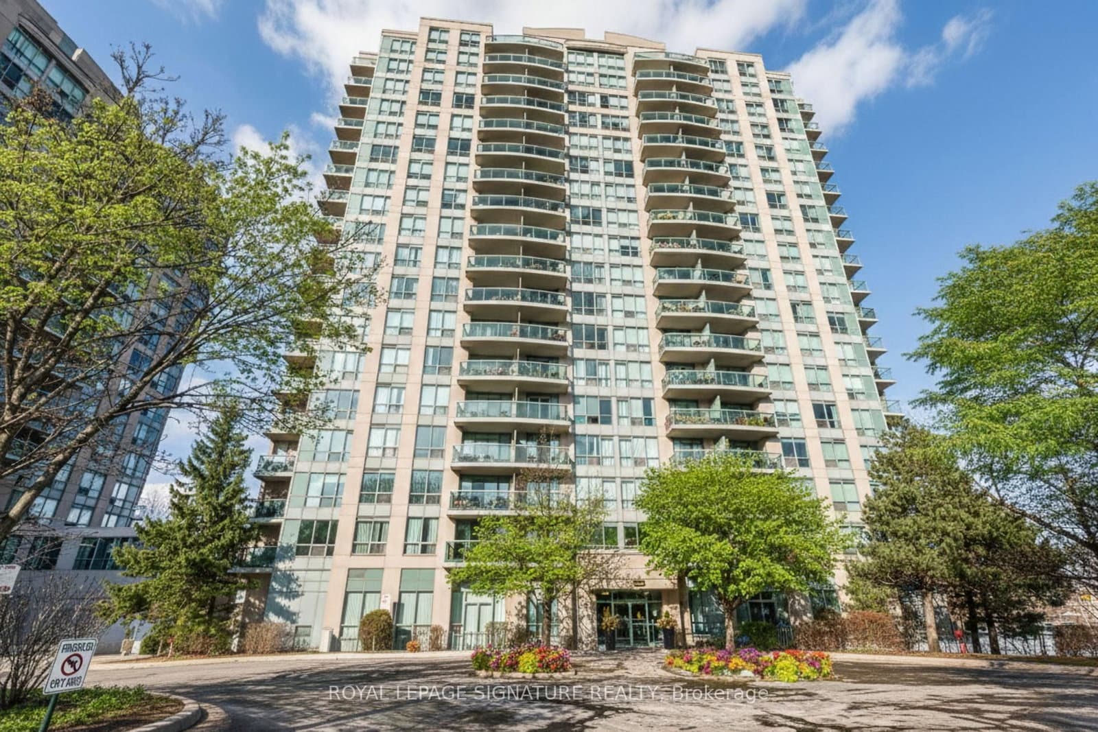 #1703 - 2545 Erin Centre Boulevard