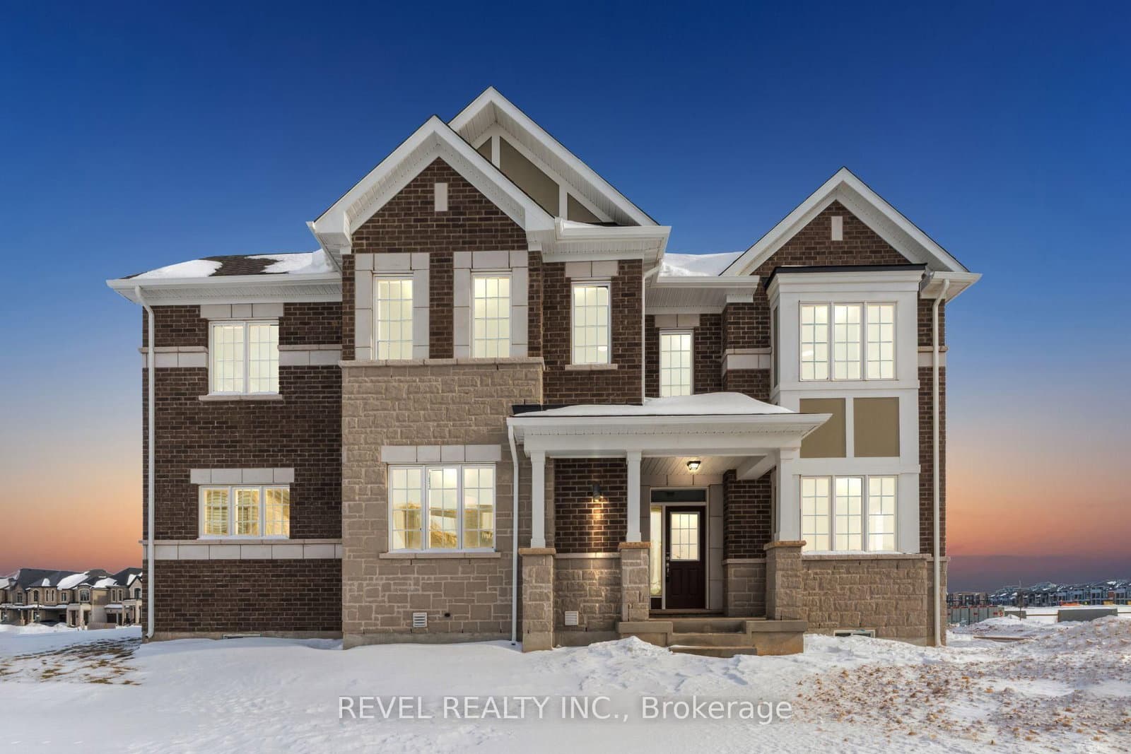 1310 Pelican Passage