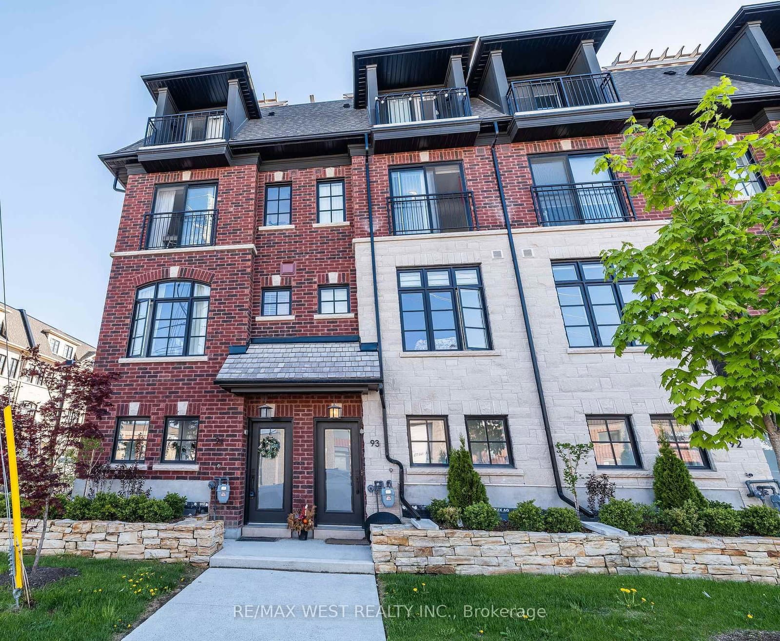 150 Joymar Drive, Unit TH94