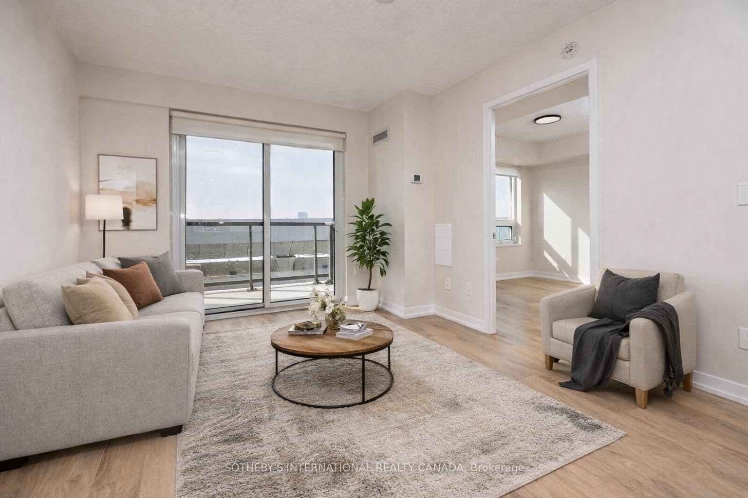 #512 - 1420 Dupont Street