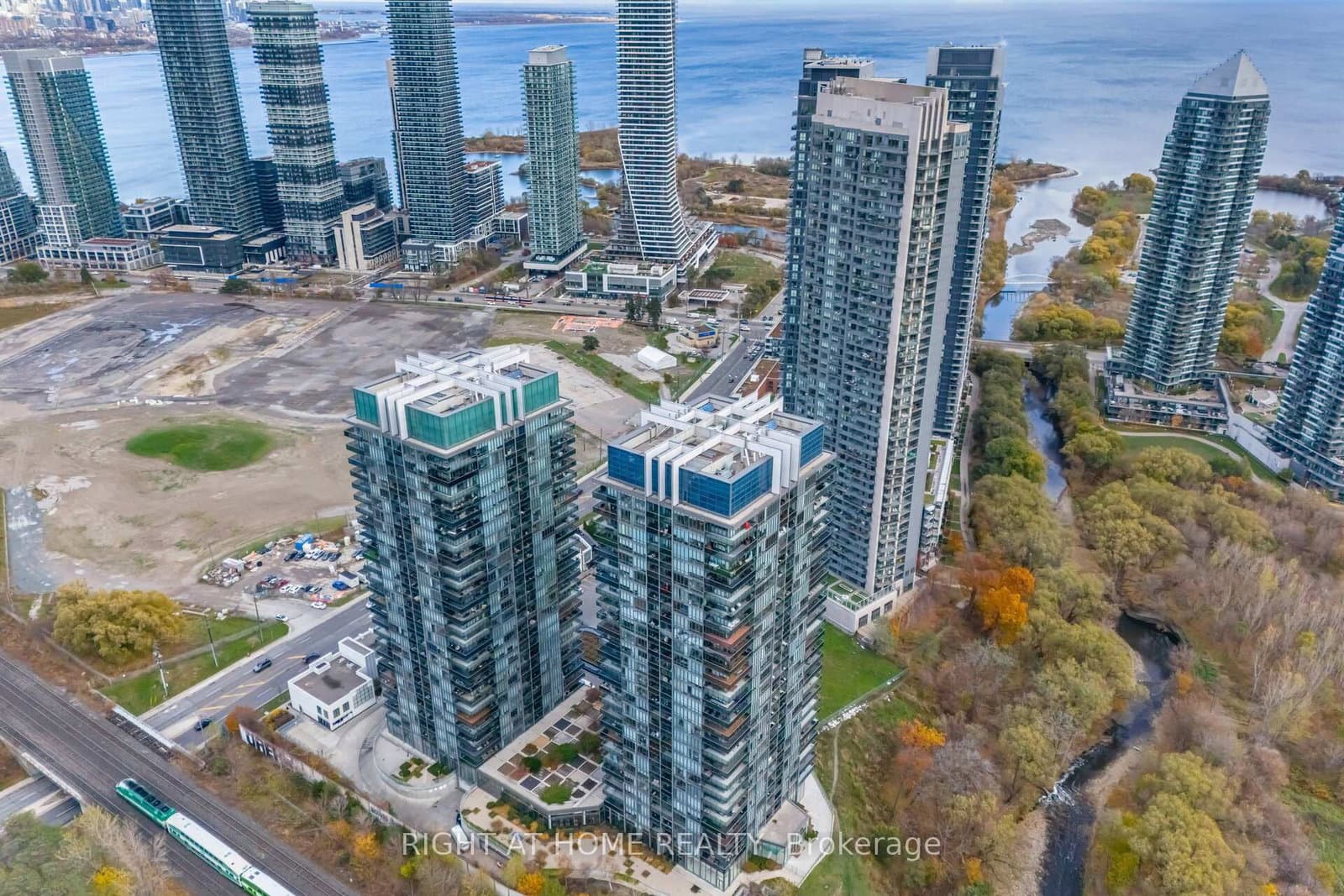#3005 - 88 Park Lawn Road