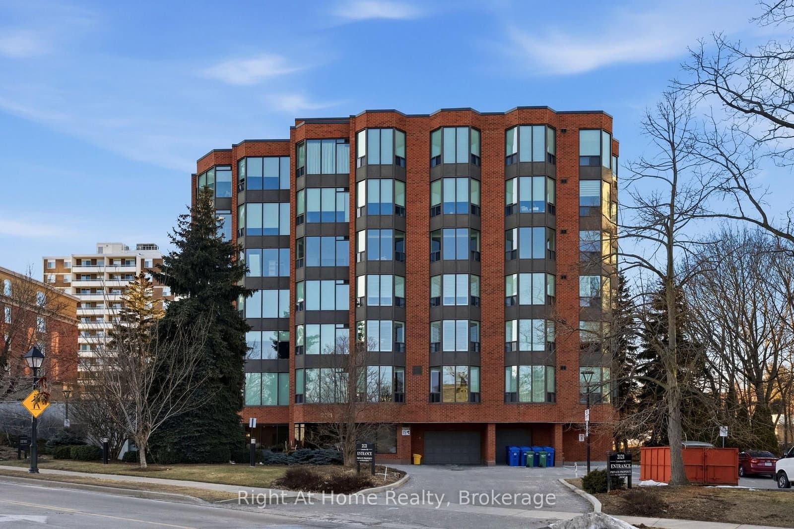 #603 - 2121 Lakeshore Road