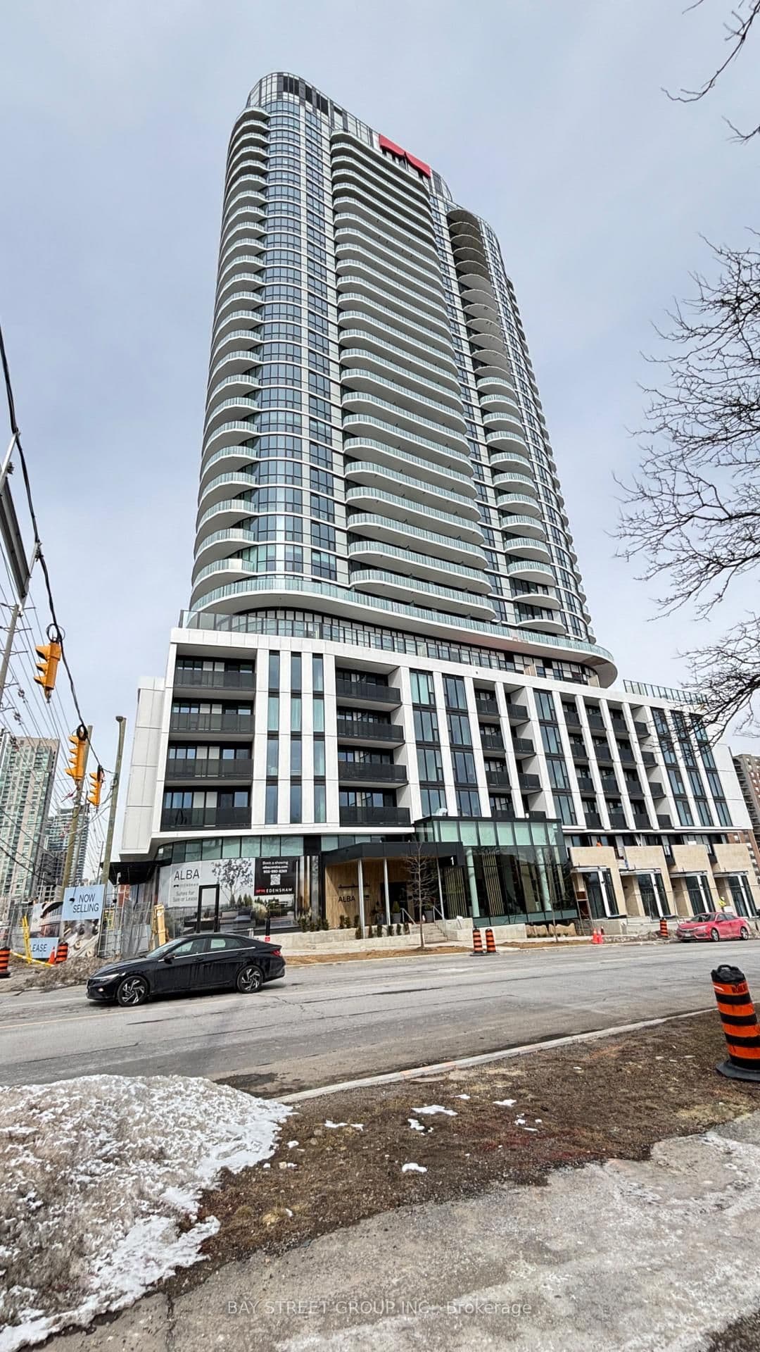 1 Fairview Road E, Unit 2013