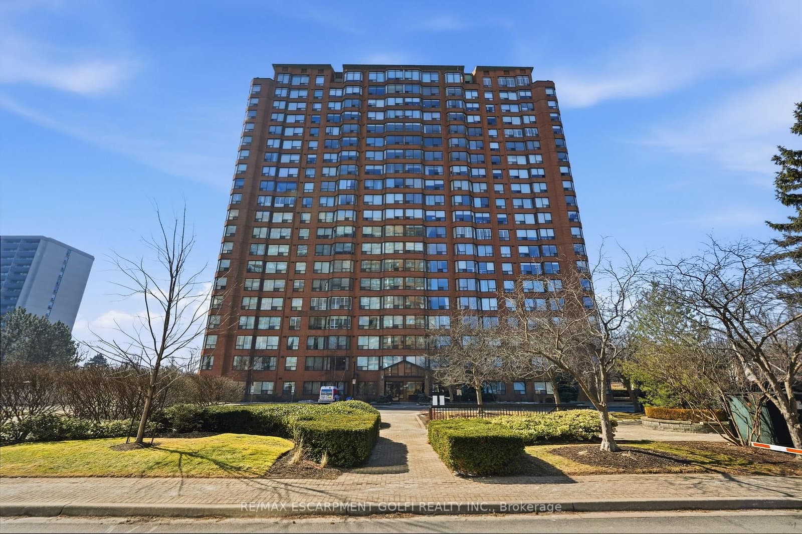 #208 - 1270 Maple Crossing Boulevard