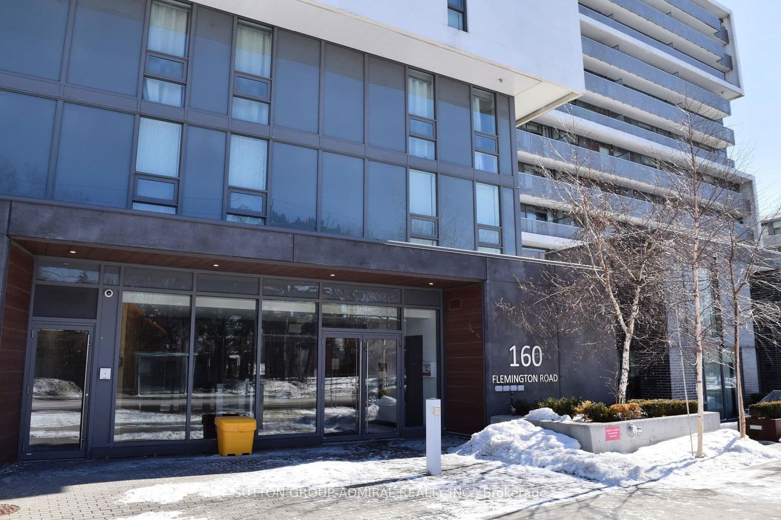 ##402 - 160 Flemington Road