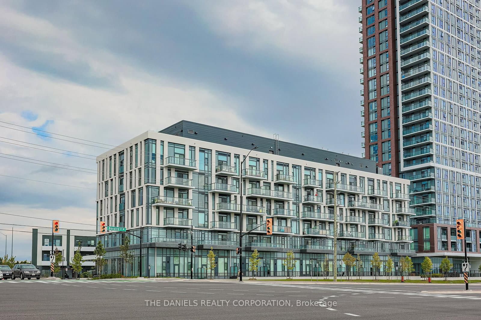 10 Lagerfeld Drive, Unit 114