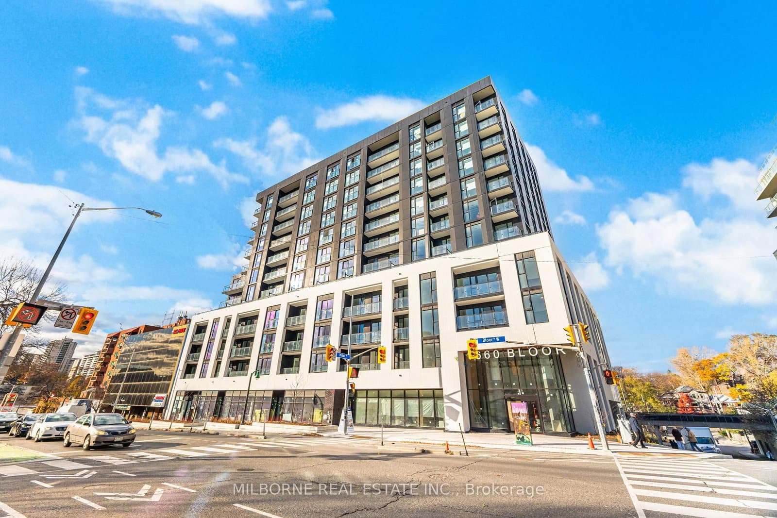 #212 - 1660 Bloor Street W