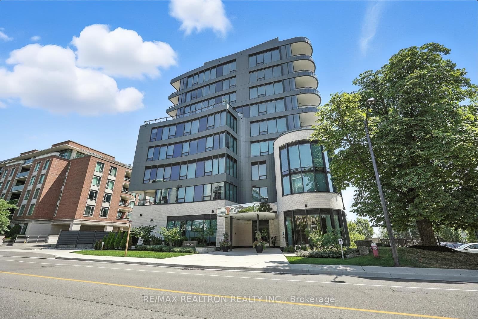 #102 - 55 Port Street E