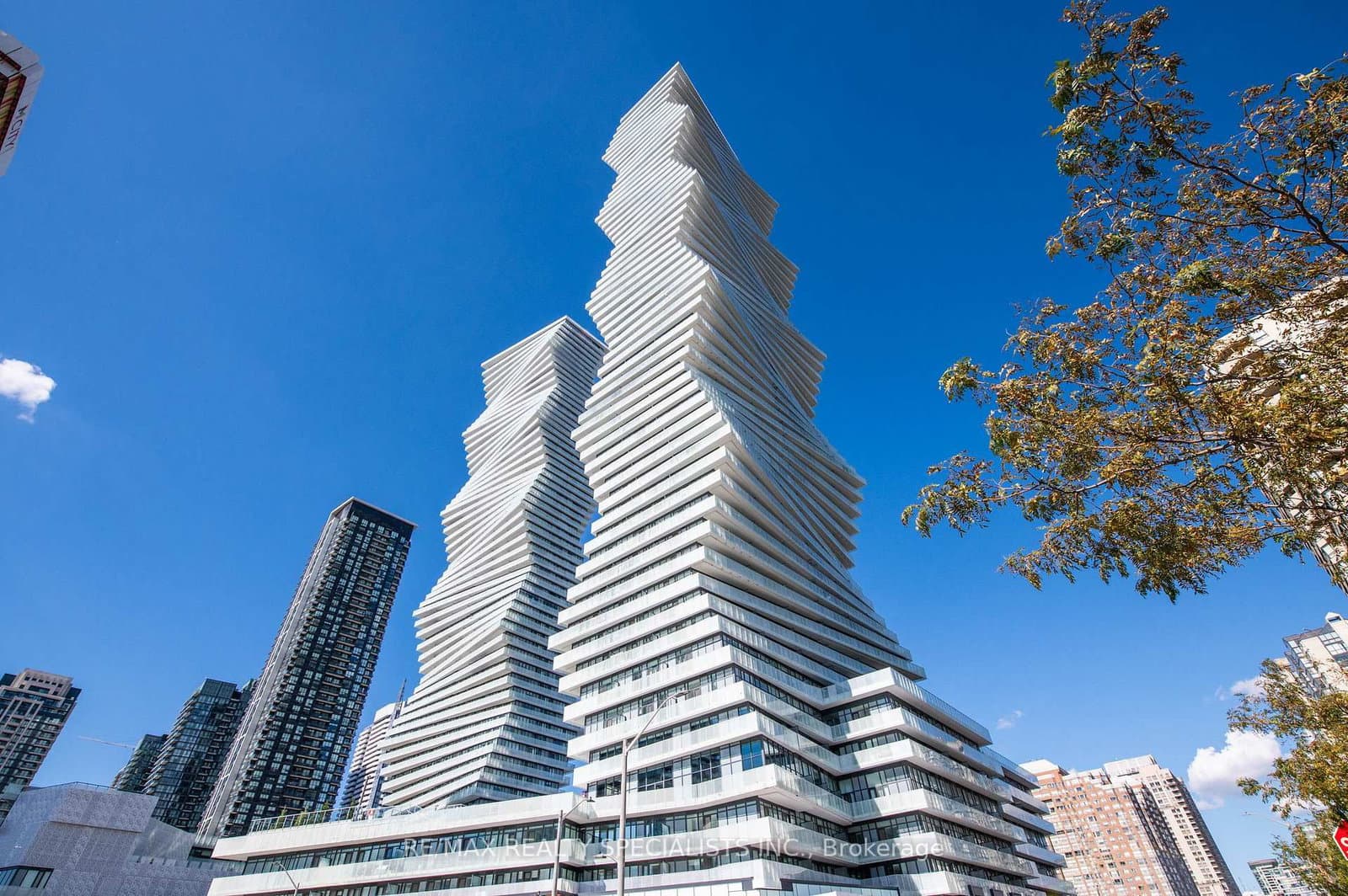 #321 - 3883 QUARTZ Road