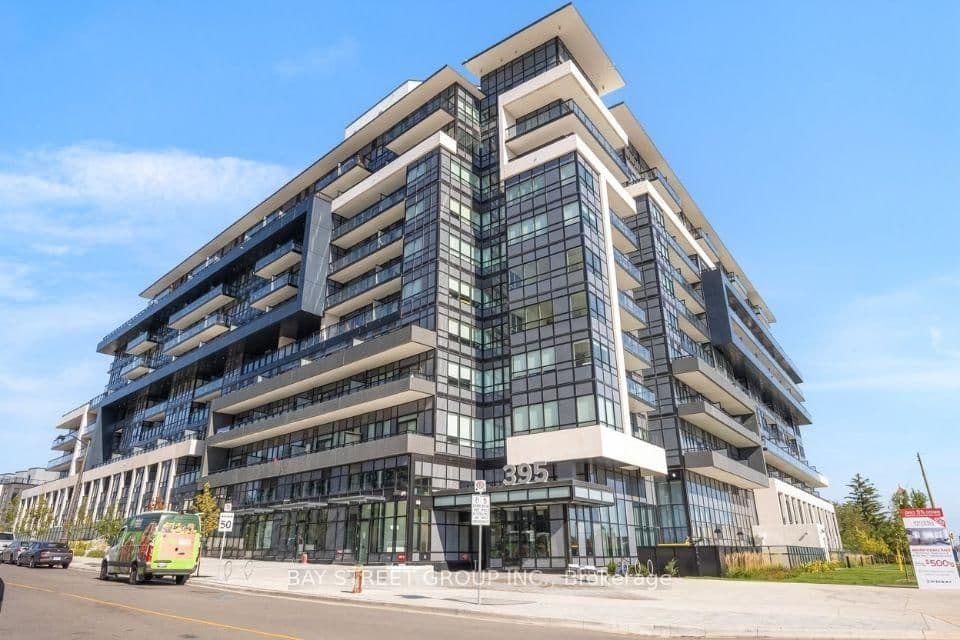 #130 - 395 Dundas Street W