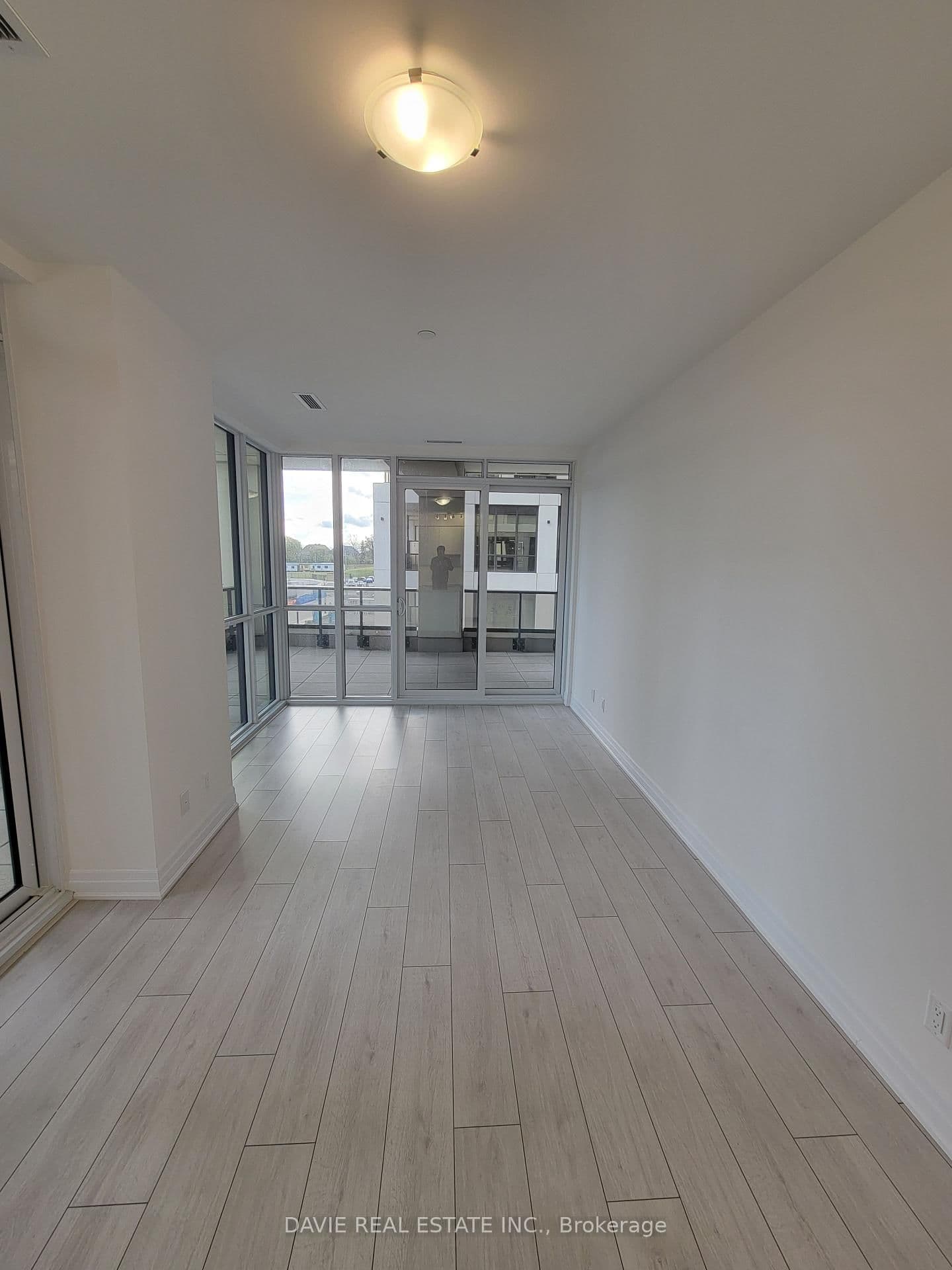 #308 - 30 Elm Drive W