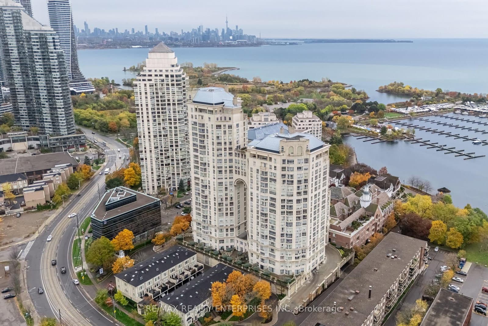 #304 - 2285 Lake Shore Boulevard W