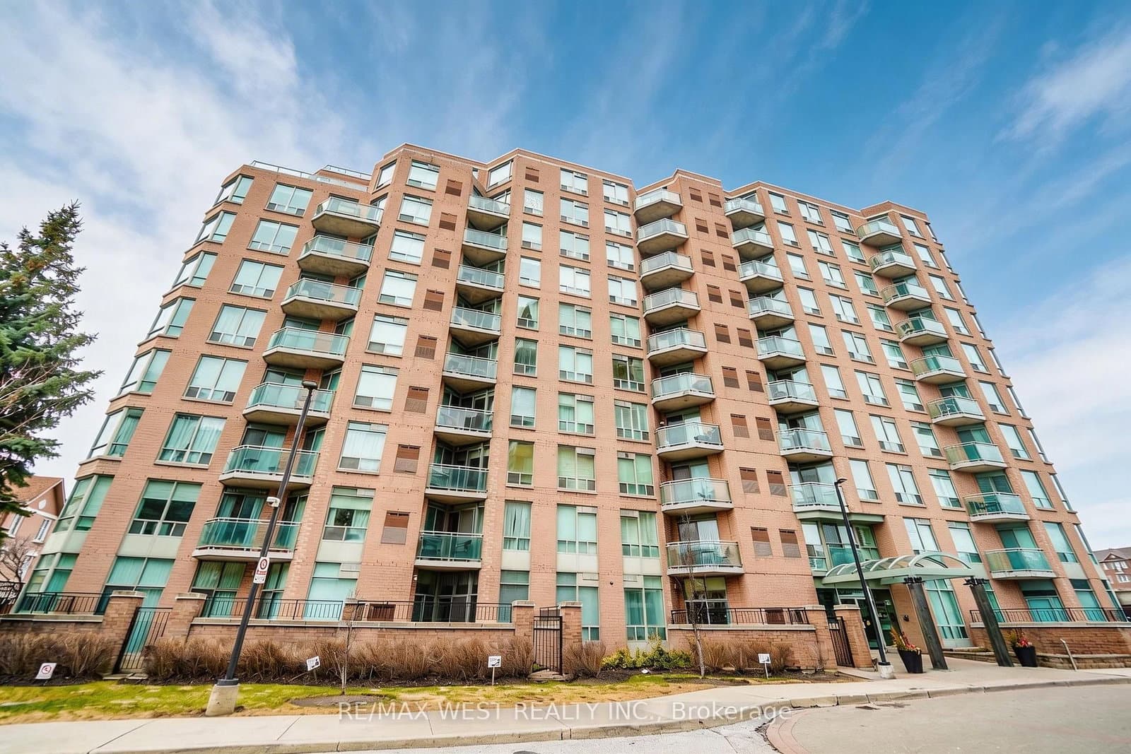 #309 - 190 Manitoba Street
