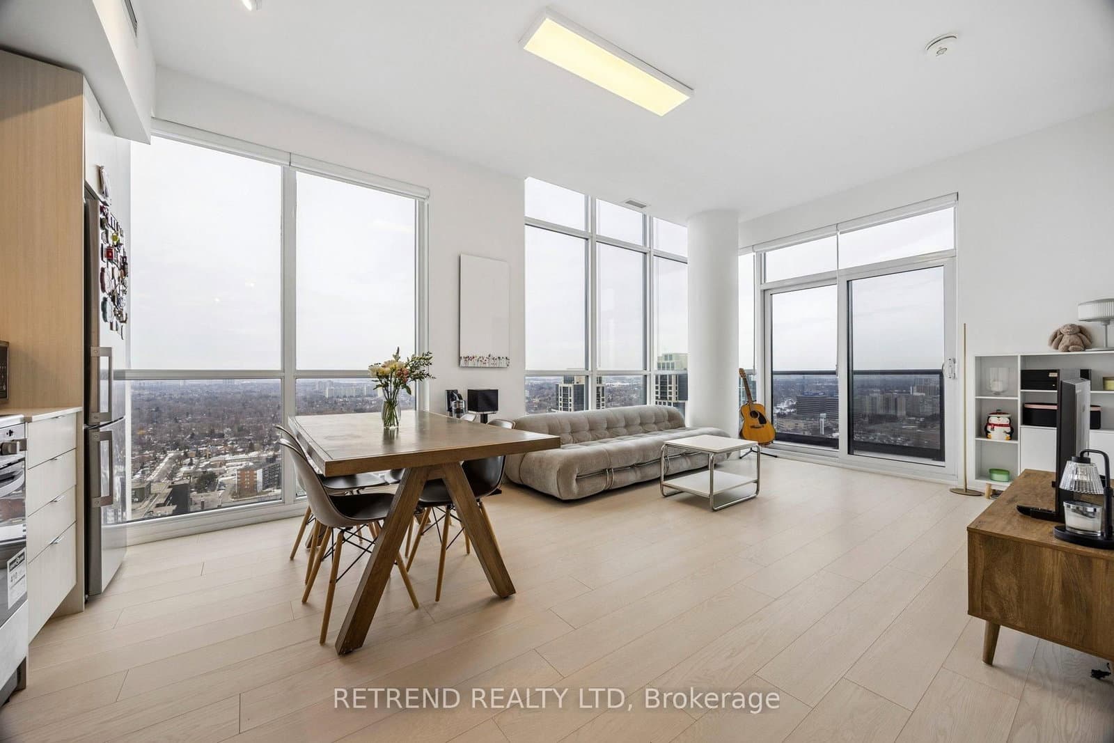 #3302 - 30 Gibbs Road