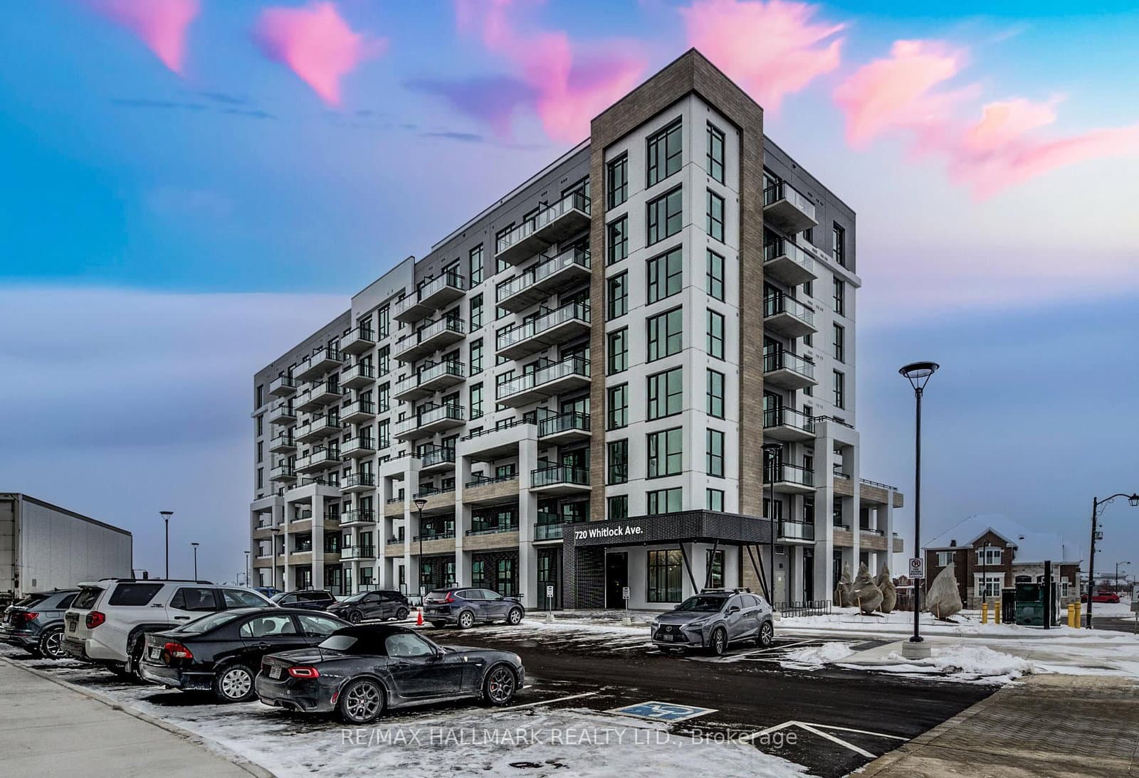 #816 - 720 Whitlock Avenue