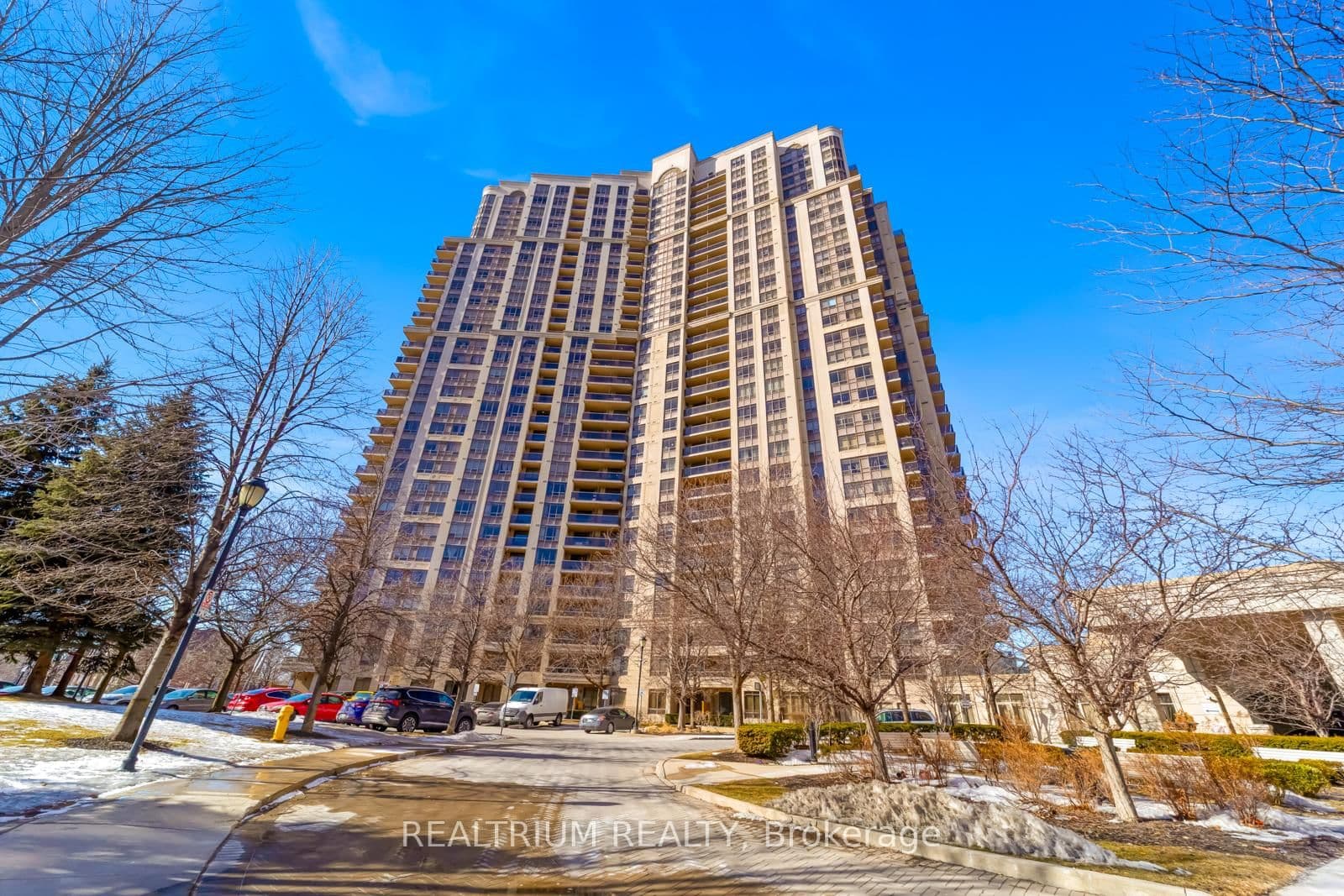 #811 - 710 Humberwood Boulevard