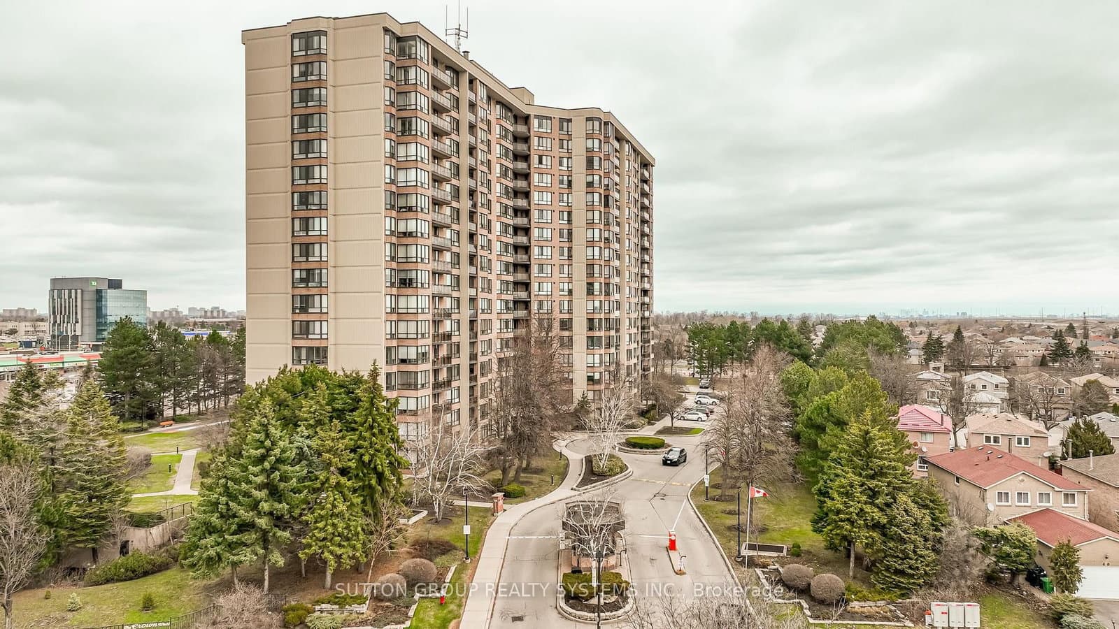 ##802 - 20 Cherrytree Drive