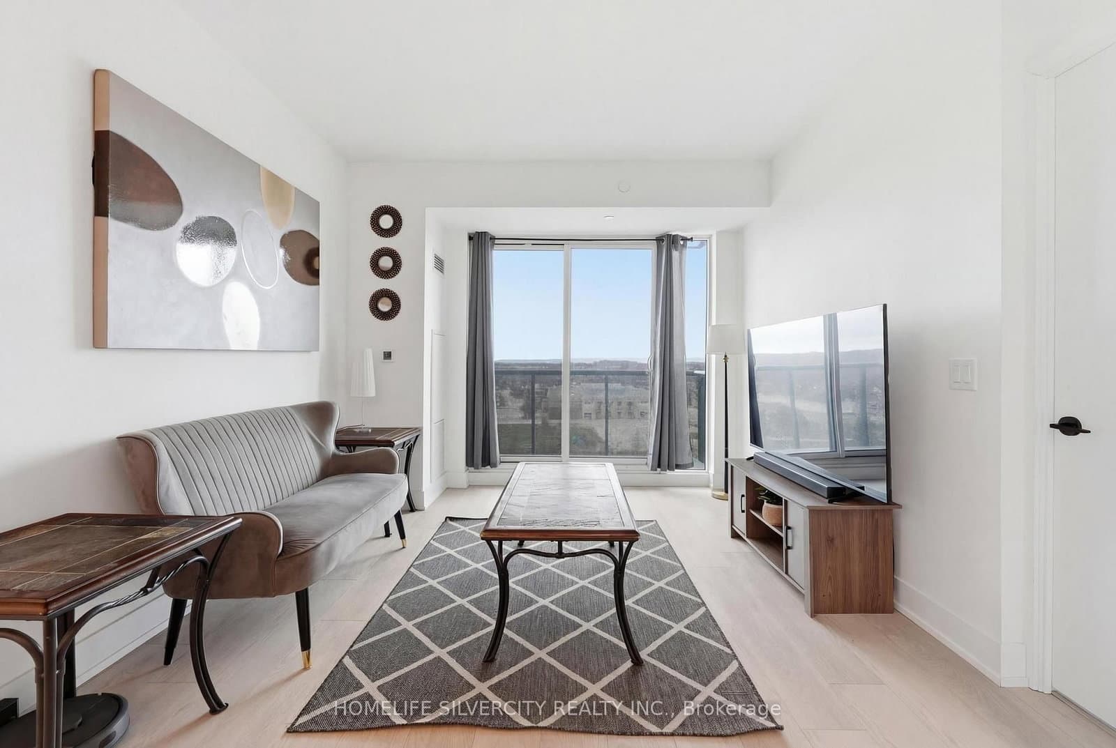 2450 Old Bronte Road, Unit 533