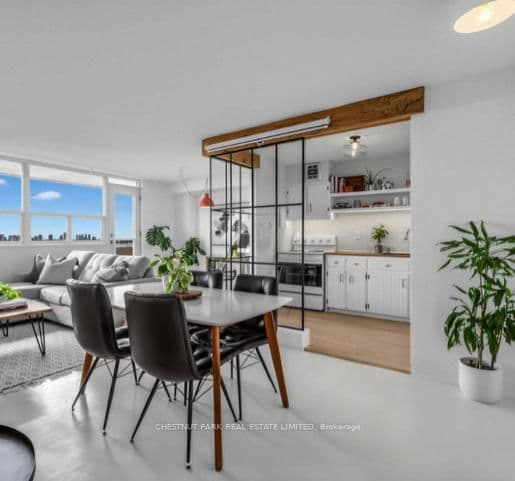 #1210 - 541 Blackthorn Avenue