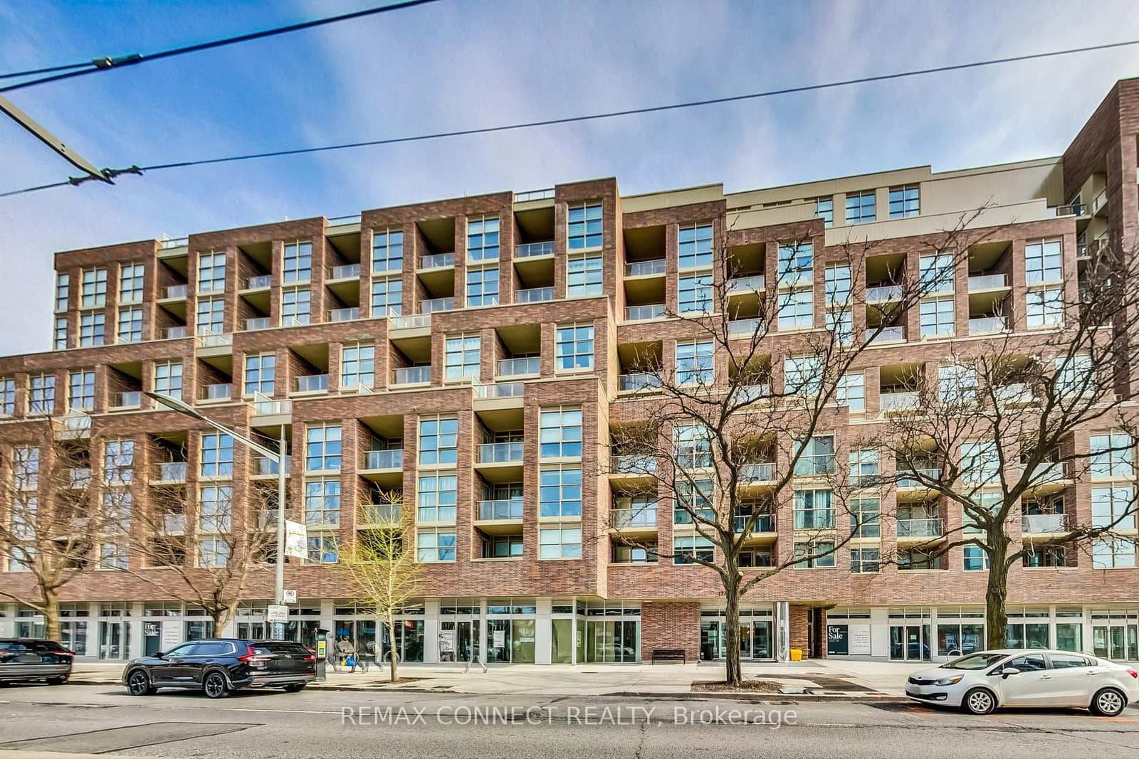 1787 St Clair Avenue W, Unit 321