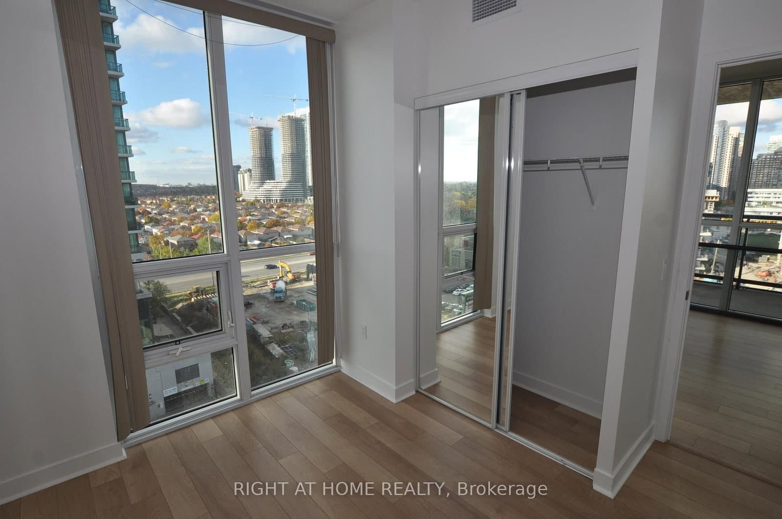 #909 - 3975 GRAND PARK Drive