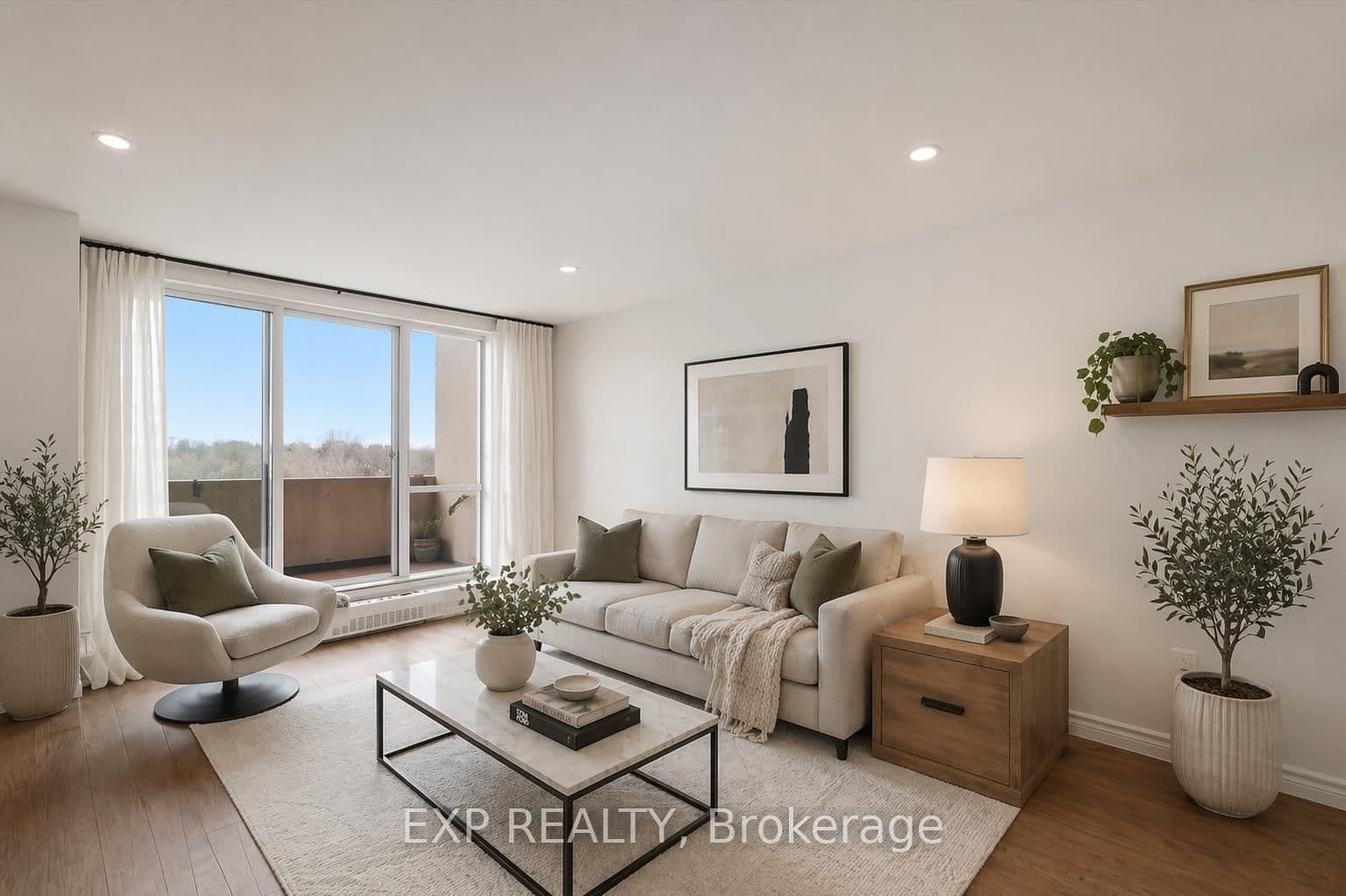 #617 - 60 Southport Street