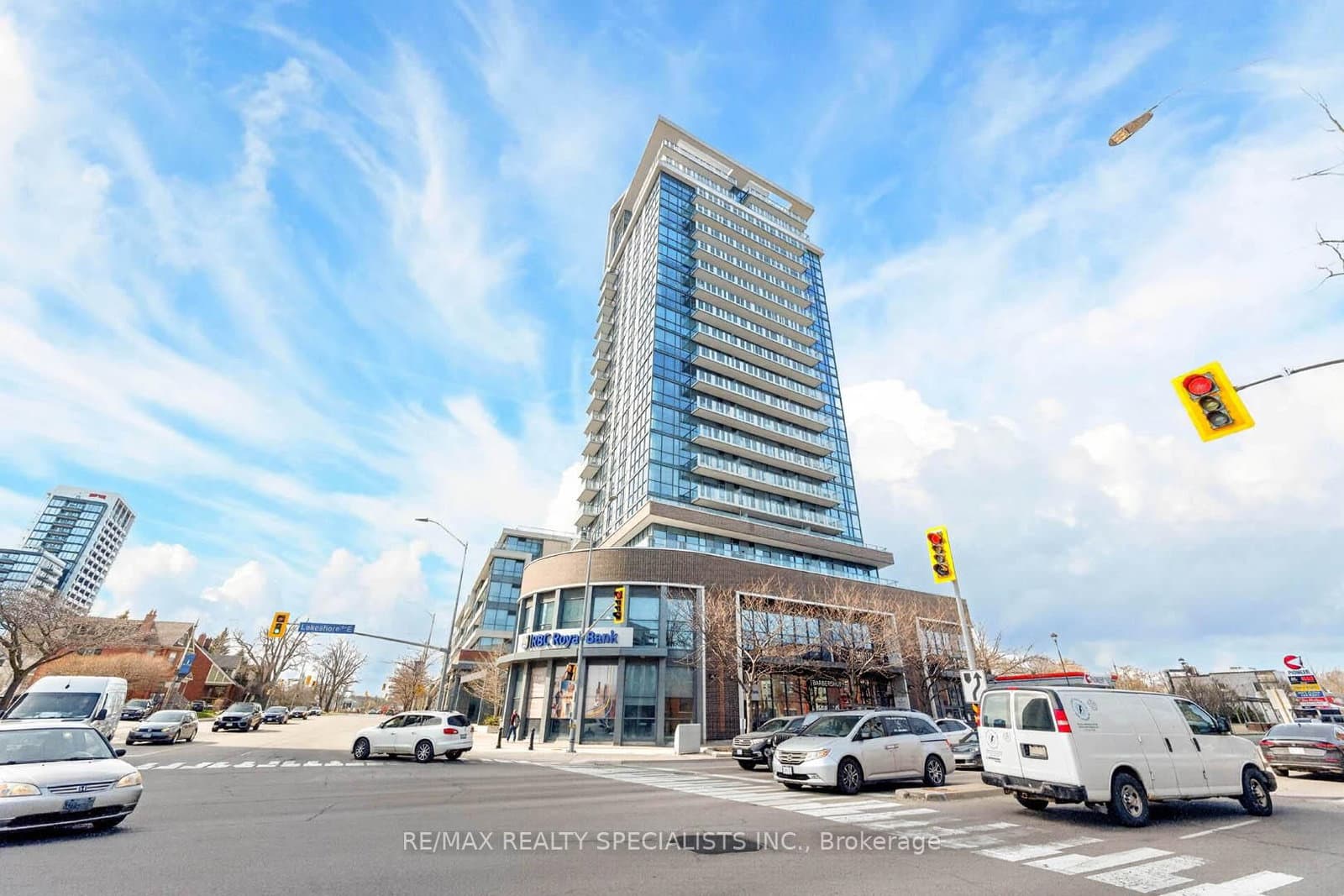 #306 - 1 Hurontario Street