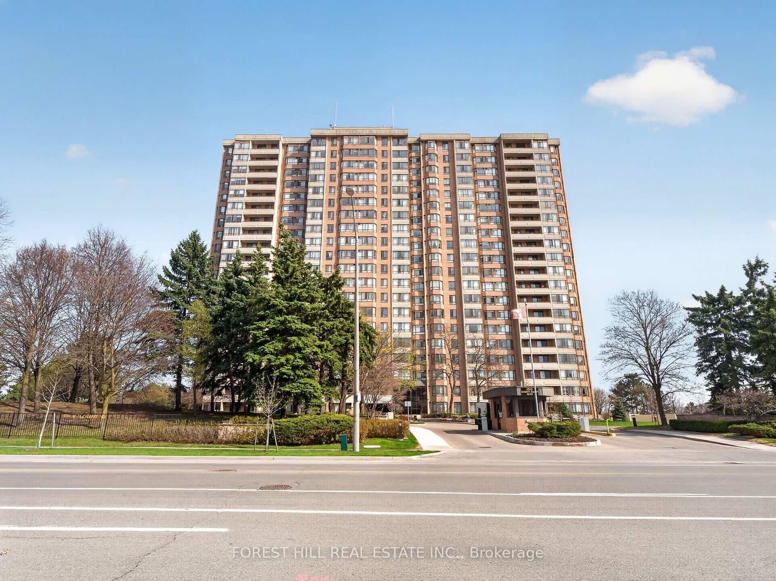 #1201 - 100 County Court Boulevard