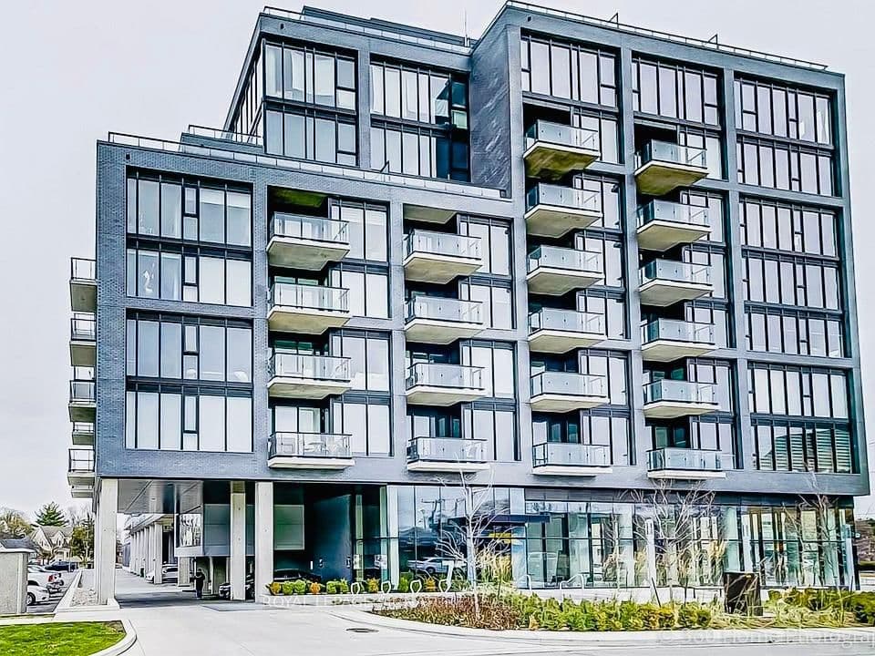 #411 - 7 Smith Crescent