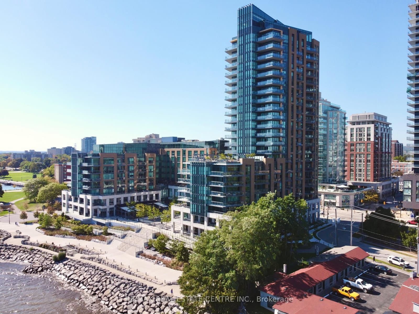 #405 - 2060 Lakeshore Road
