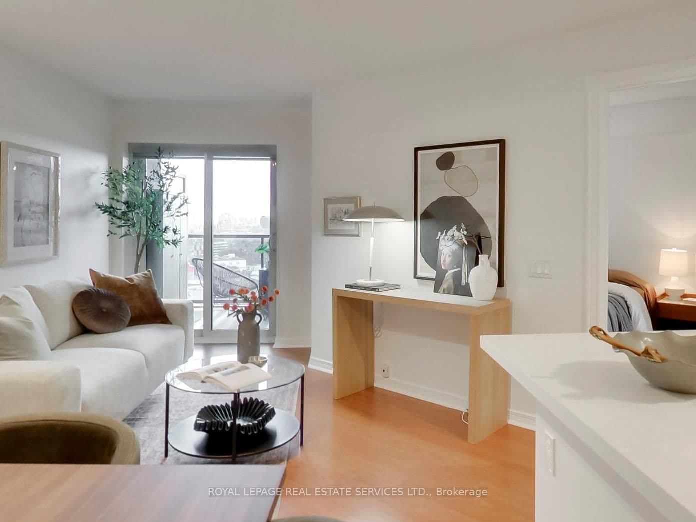 #1713 - 60 Heintzman Street