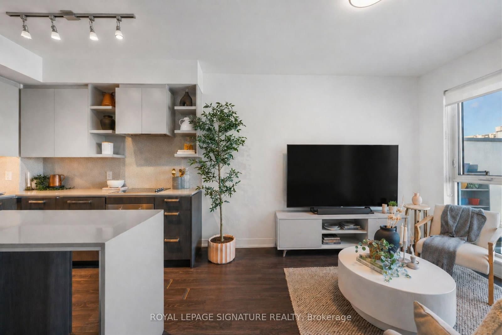 #1201 - 1830 Bloor Street W