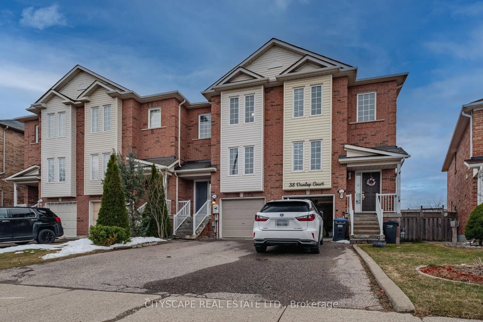 40 Dunlop Court