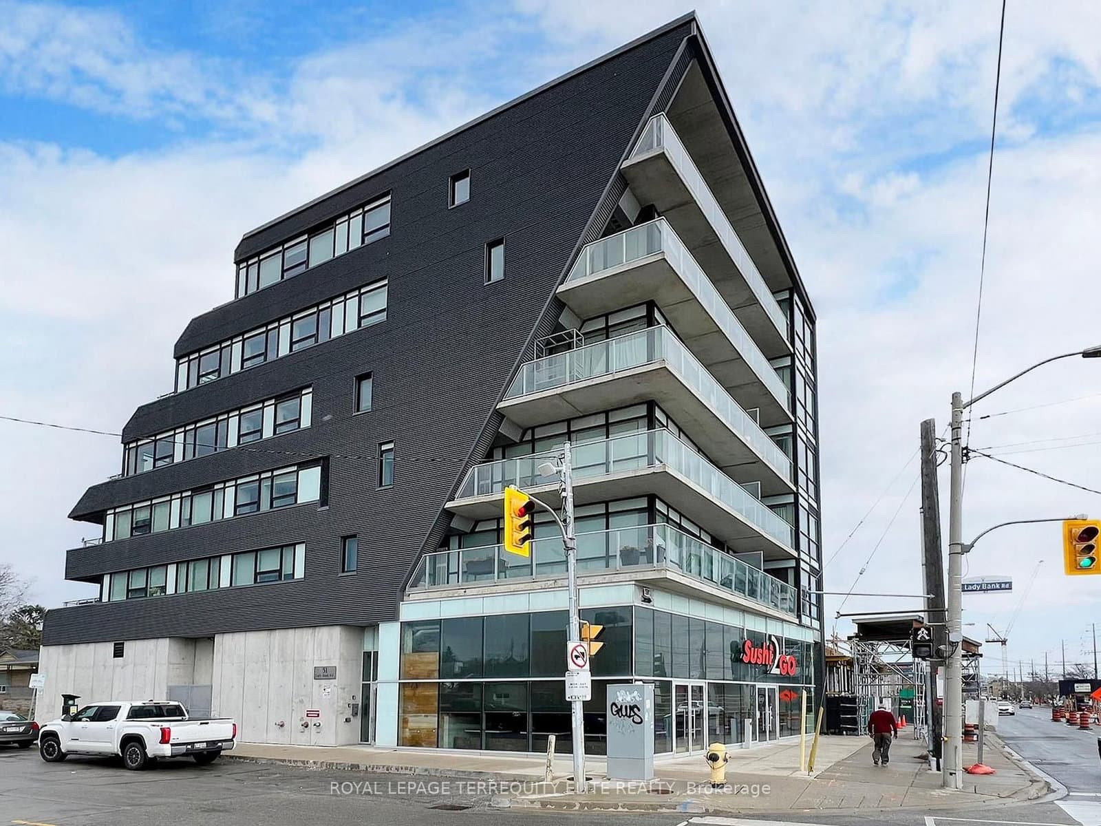 51 Lady Bank Road, Unit 401