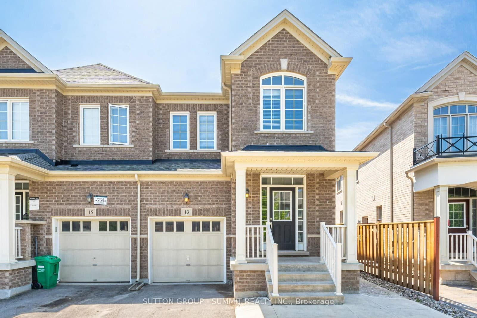 13 Lady Evelyn Crescent