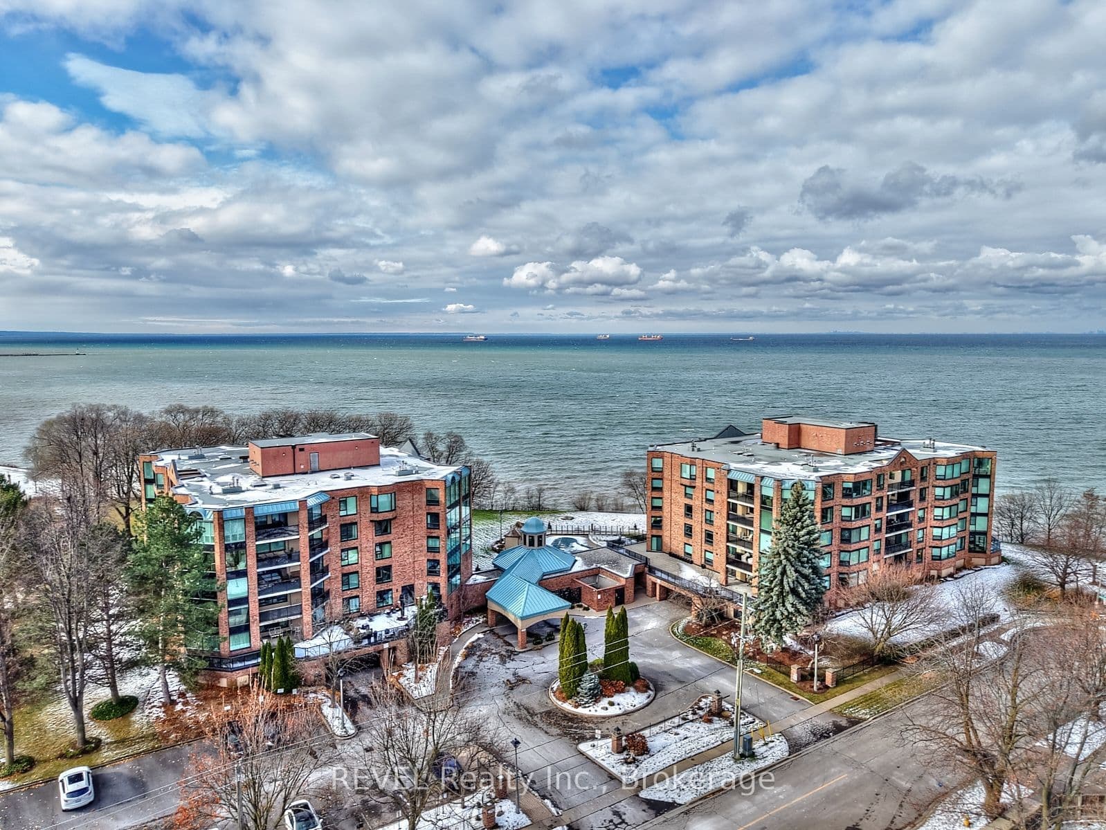 701 Geneva Street, Unit 2205