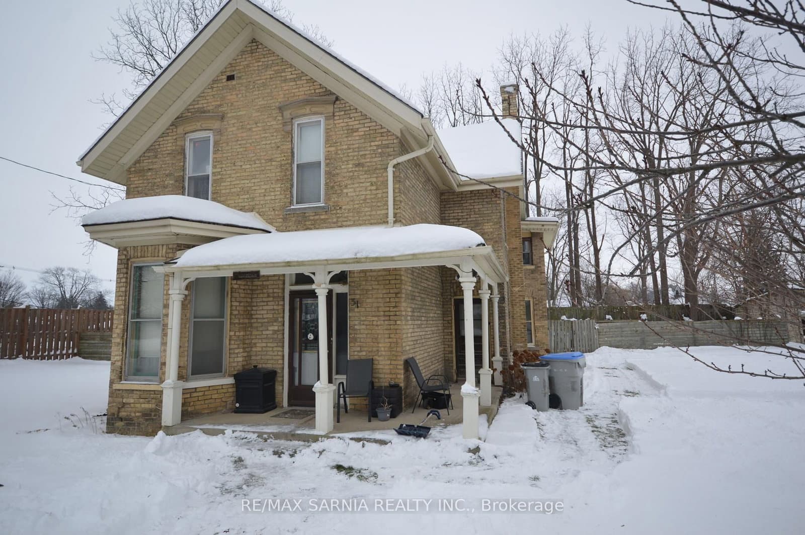 31 King Street E