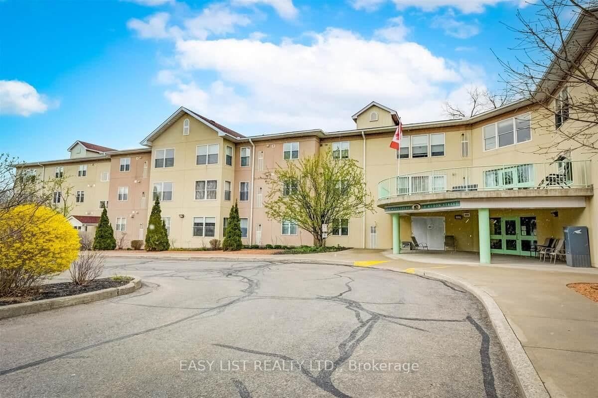 #311 - 8 Huron Street