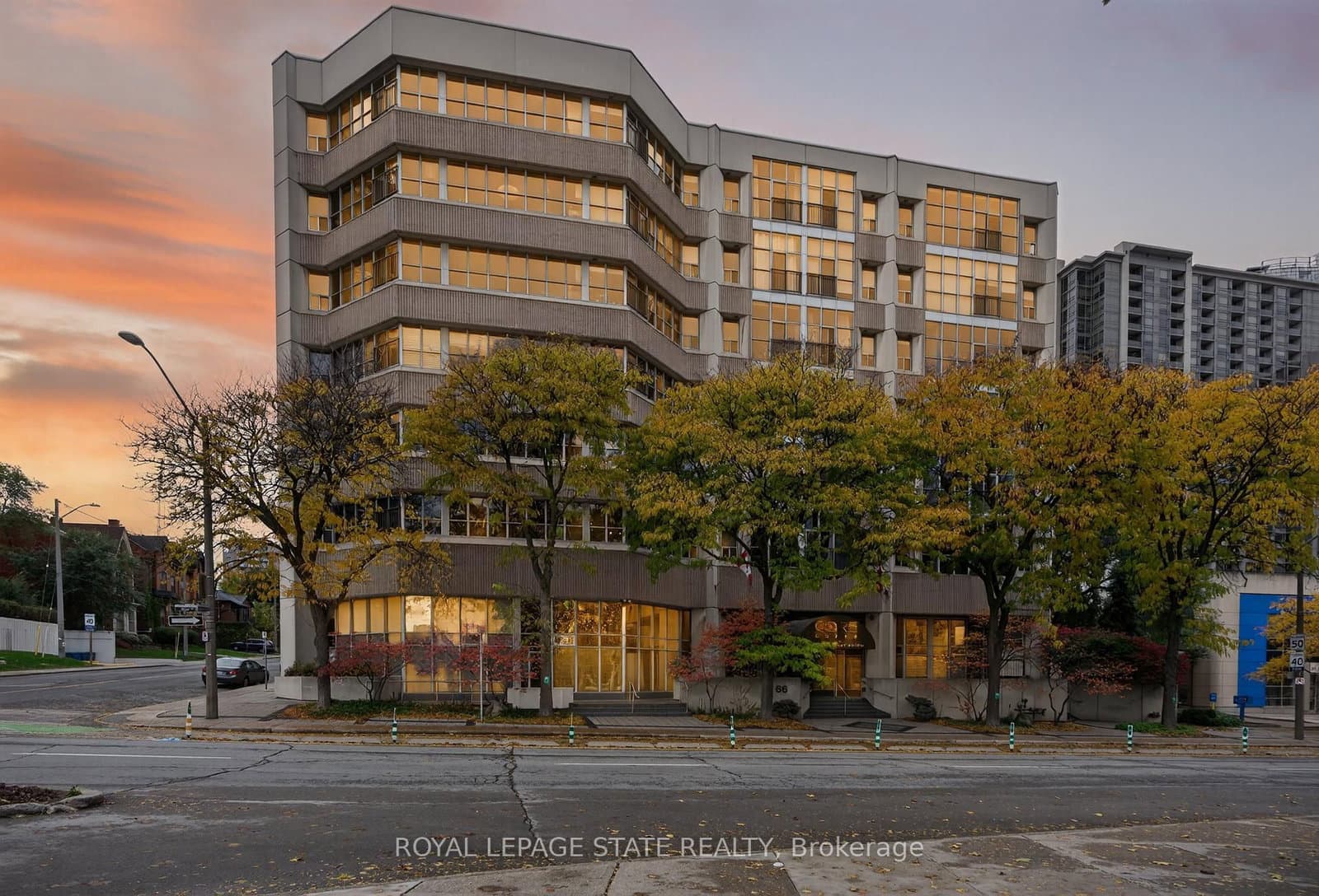 #PH10 - 66 Bay Street S